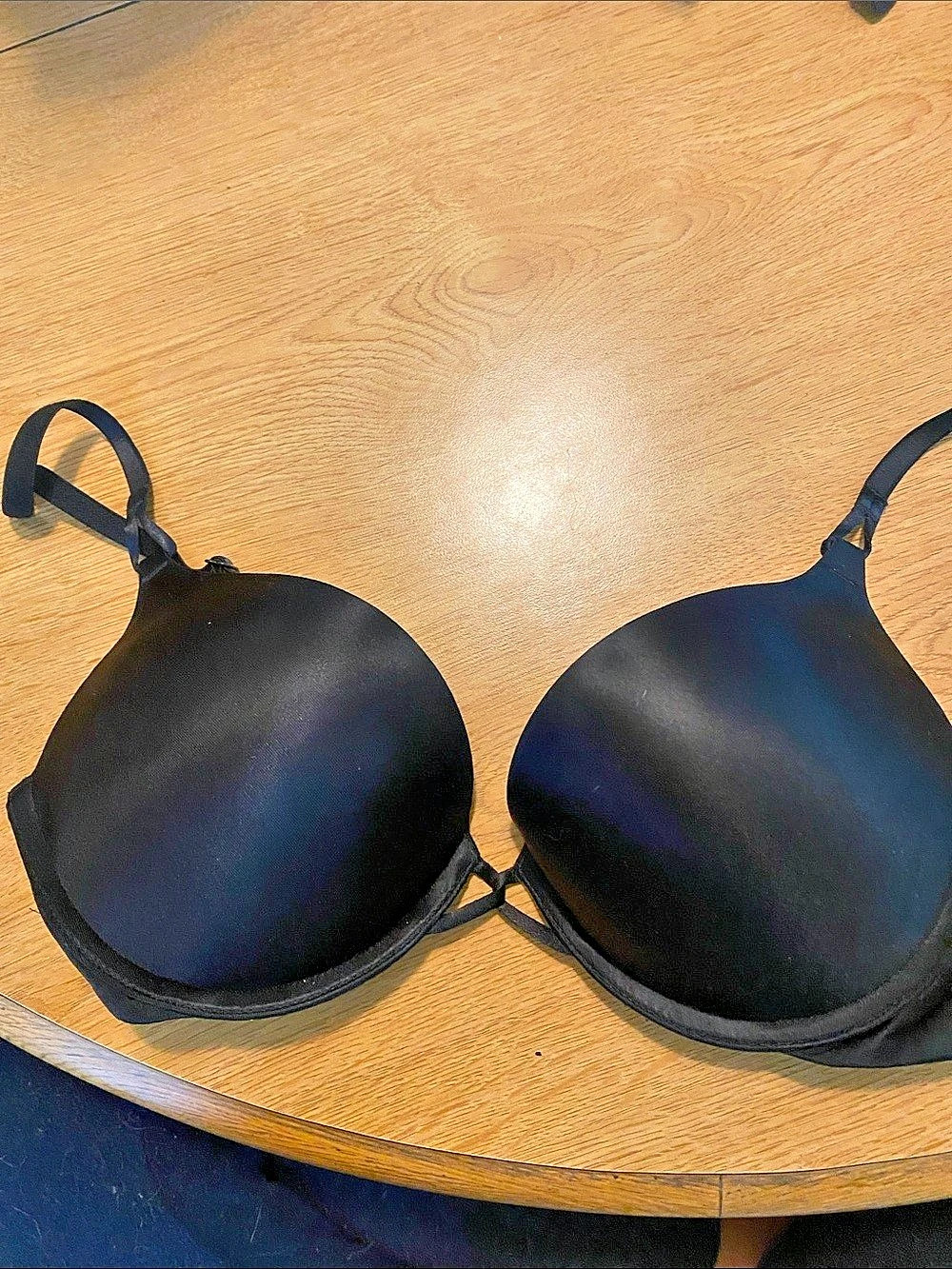 Victoria's Secret Miraculous™ Plunge Bra in Black 34C Like New